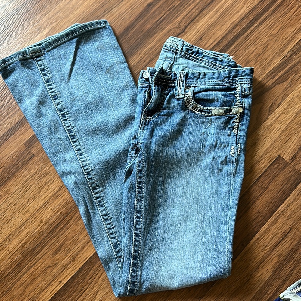 Daytrip - Leo Bootcut - Light wash - Size 28 Long - gently worn